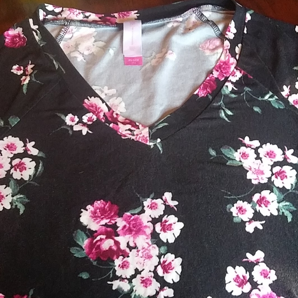 Black floral casual blouse